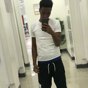 Meet your Posher, Coby